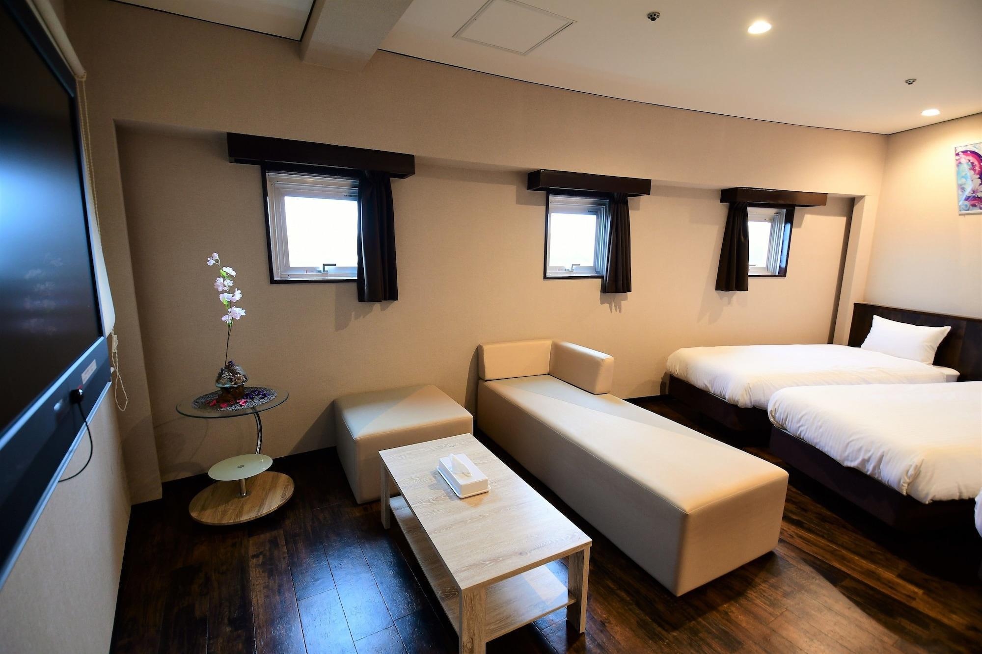 Rycom Crystal Hotel Okinawa Екстер'єр фото