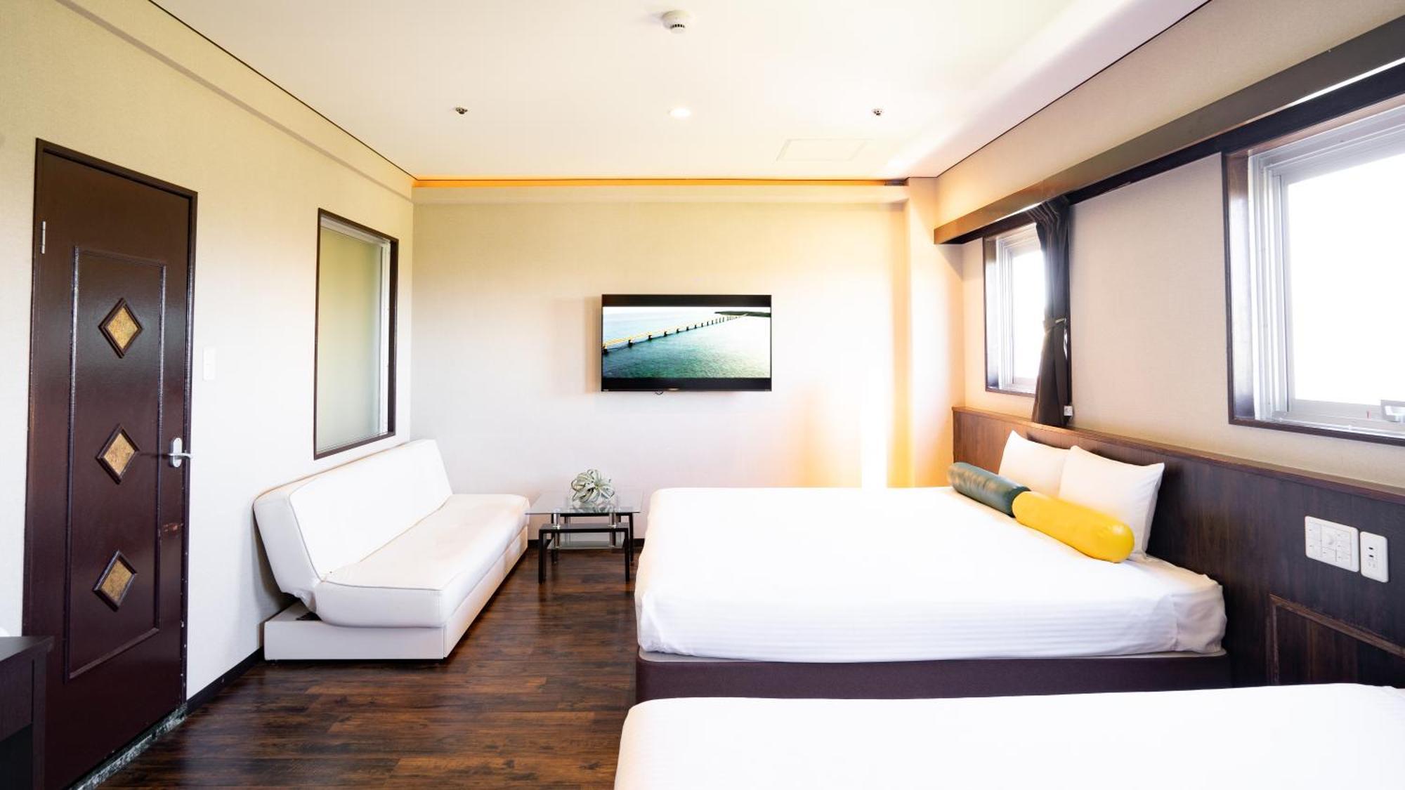 Rycom Crystal Hotel Okinawa Екстер'єр фото